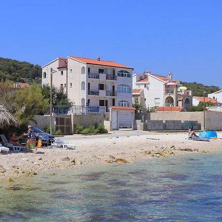 Apartments By The Sea Slatine, Ciovo - 14541 Dış mekan fotoğraf