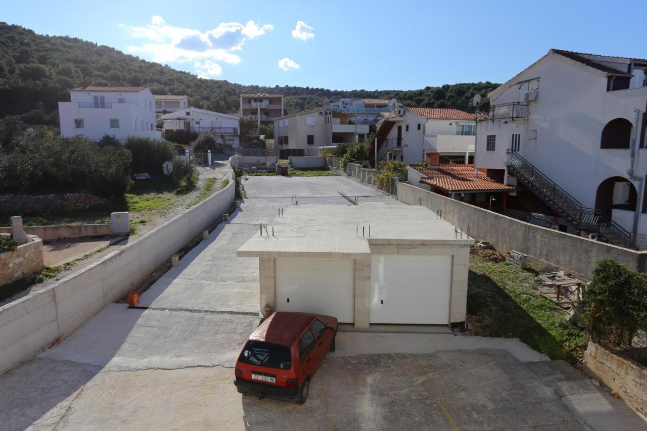 Apartments By The Sea Slatine, Ciovo - 14541 Dış mekan fotoğraf